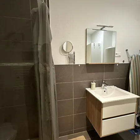 Apartment # Le 2 # Tres Beau T3 1er Etage Confort, Neuf, Centre *