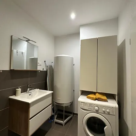 Apartament # Le 2 # Tres Beau T3 1er Etage Confort, Neuf, Centre