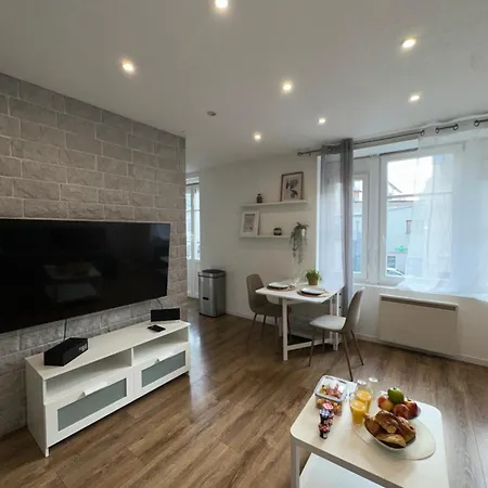 # Le 2 # Tres Beau T3 1er Etage Confort, Neuf, Centre *