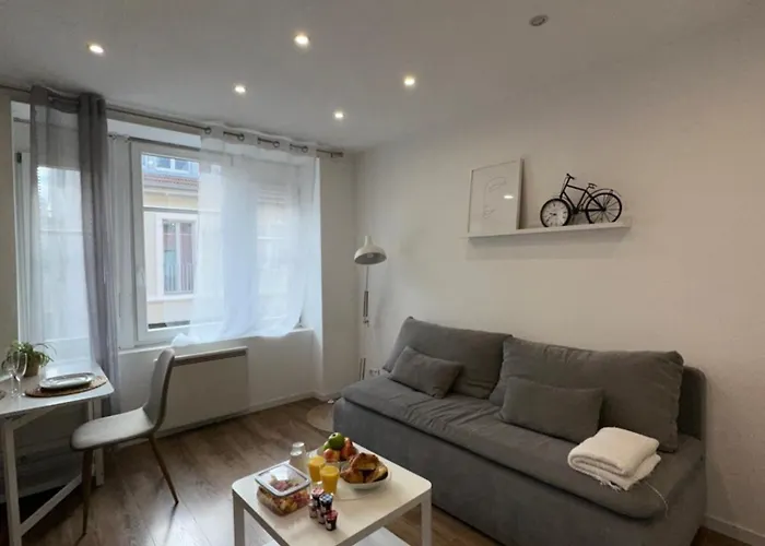 # Le 2 # Très Beau T3 1er étage Confort, Neuf, Centre Appartement